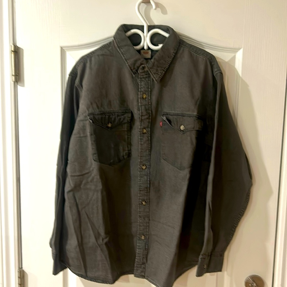 Levi’s Button Down Shirt